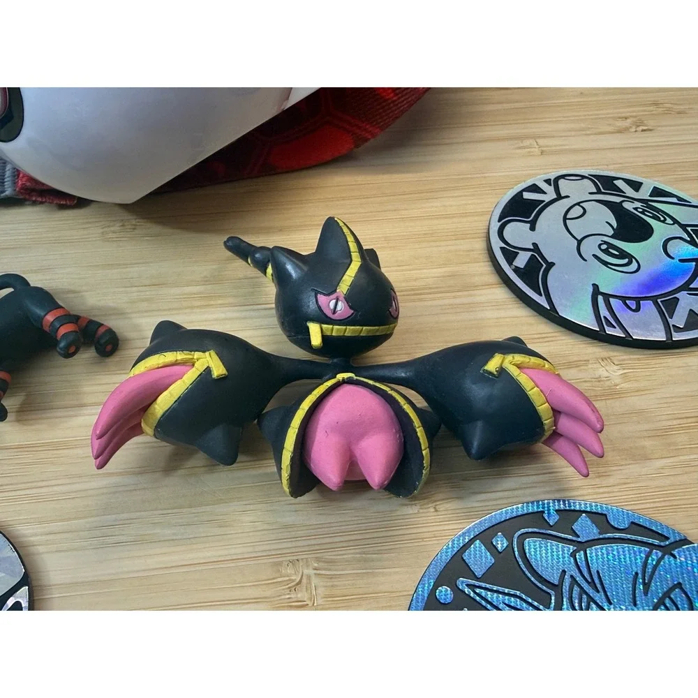 Pokemon Trainer Belt with Poke Balls Figures Mewtwo Pikachu TCG Coins Mixed lot